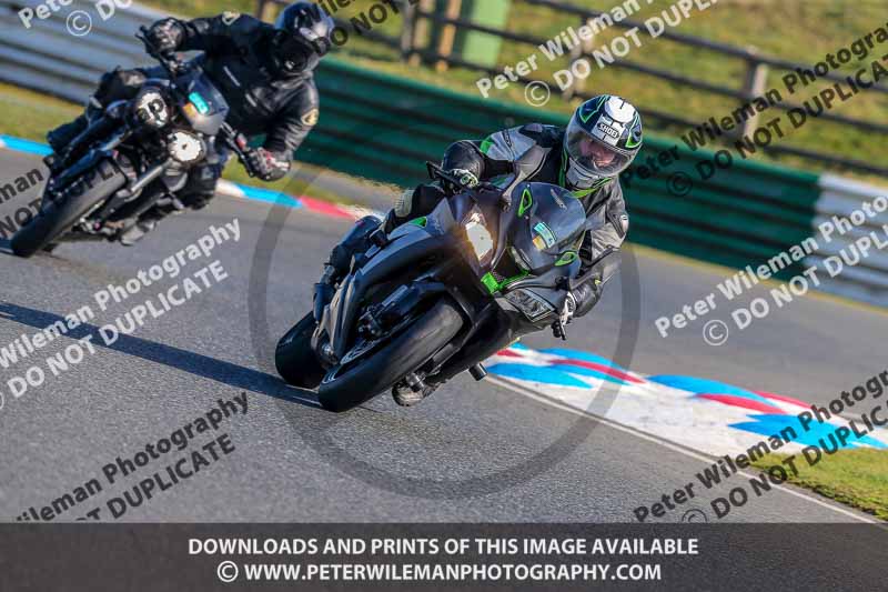 PJM Wedding Photography;enduro digital images;event digital images;eventdigitalimages;mallory park;mallory park photographs;mallory park trackday;mallory park trackday photographs;no limits trackdays;peter wileman photography;racing digital images;trackday digital images;trackday photos